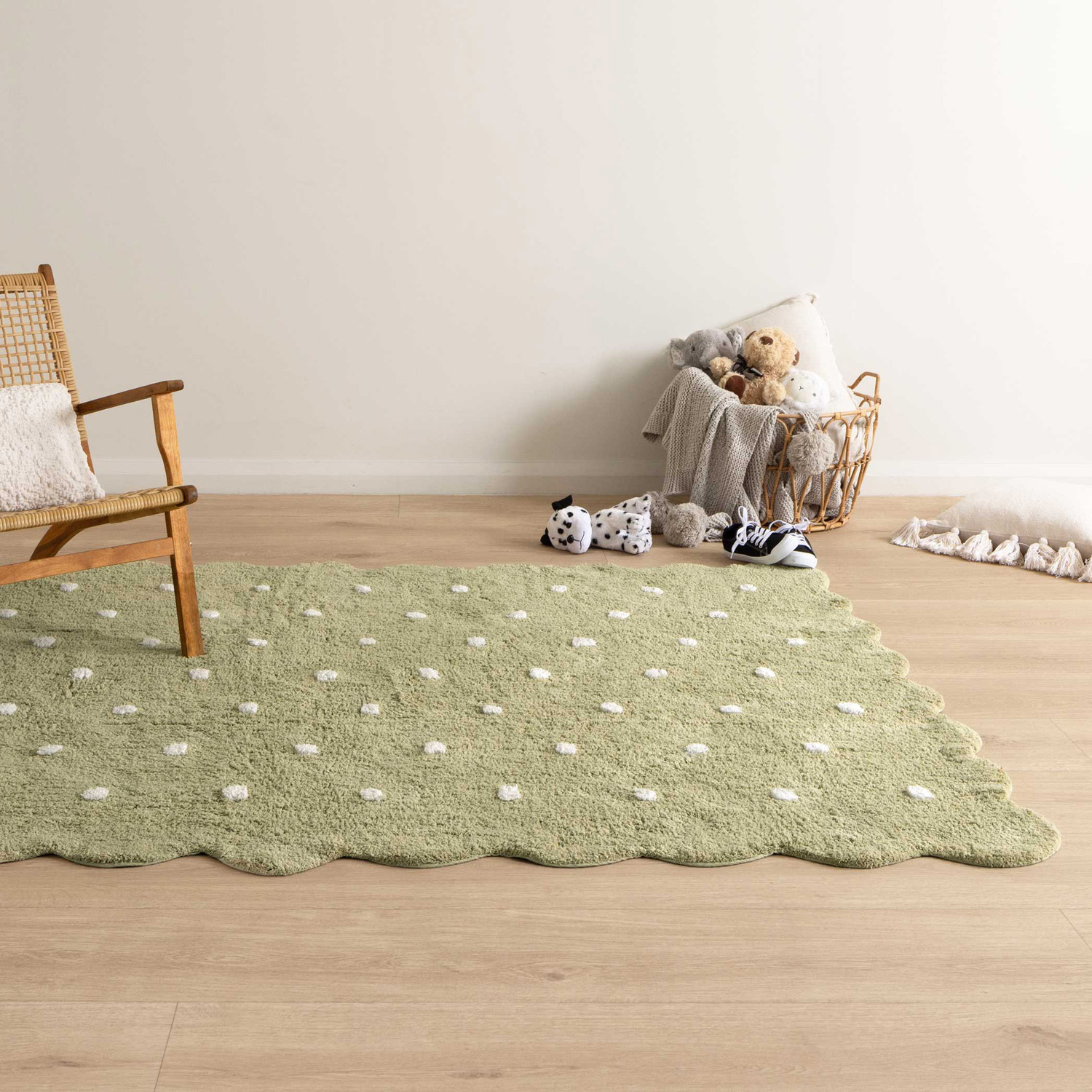 Melissa-Scalloped-Machine-Washable-Cotton-Rug