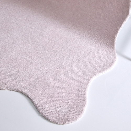 Pink Astra Hand-Tufted Scalloped Rug