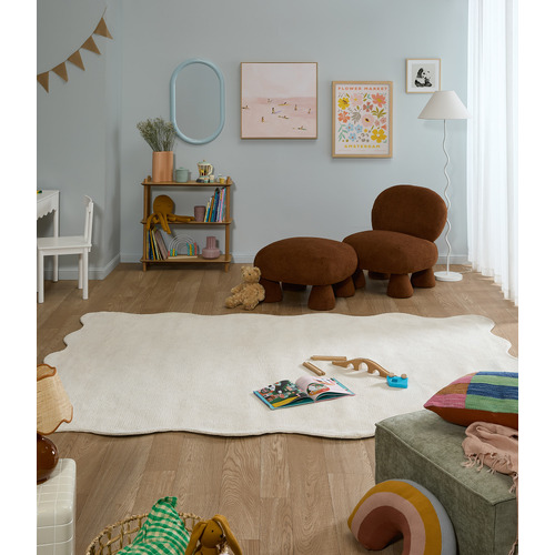 Ivory Effie Hand-Tufted Scalloped Rug