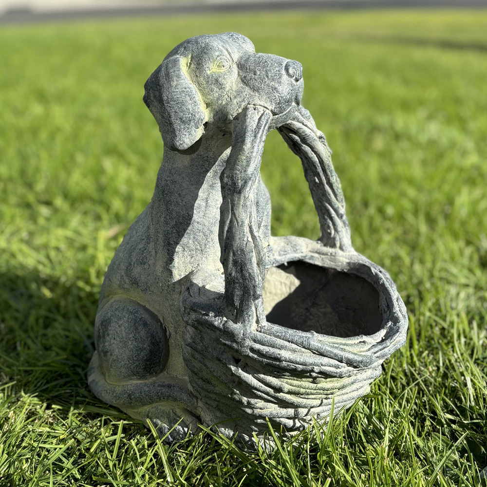 Finch Dod with Basket Planter