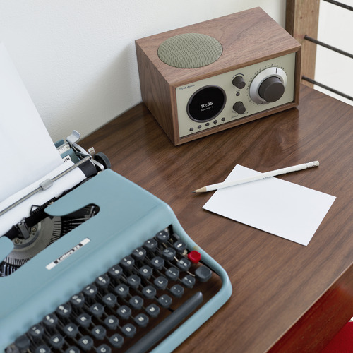 Tivoli Audio Model One+ Radio