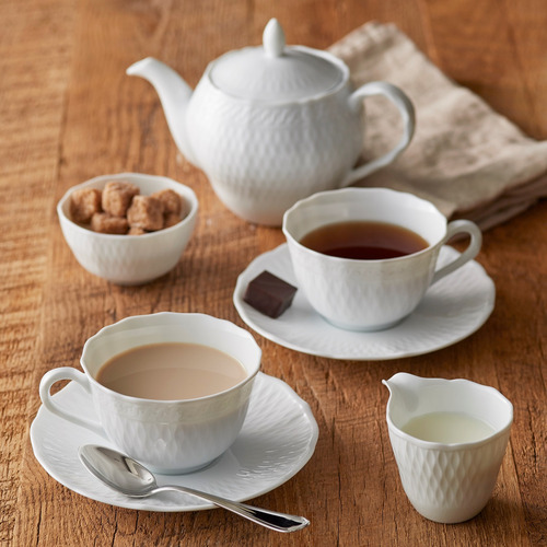 White Noritake 205ml Porcelain Cups & Saucers