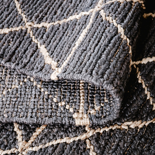 Black-and-Beige-Olsson-Jute-Rug