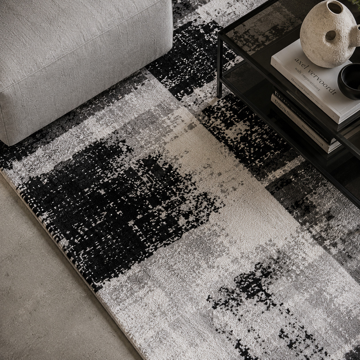 Black & White Faded Contemporary Rug