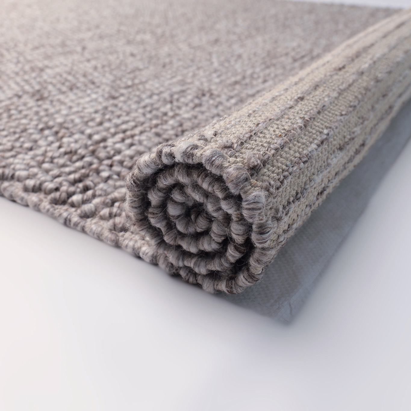 Crownmere Hand-Woven Wool & Cotton Rug