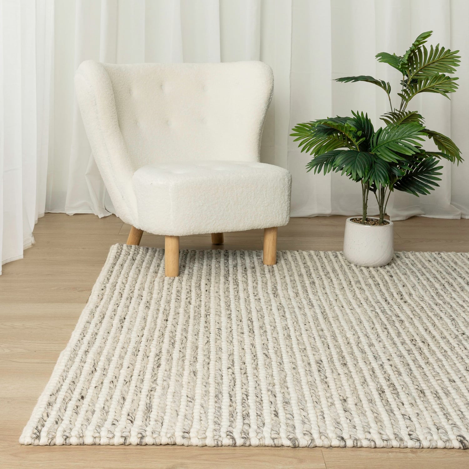 Crownmere Hand-Woven Wool & Cotton Rug