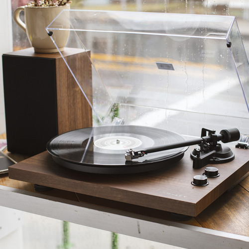 Crosley C62 Turntable System