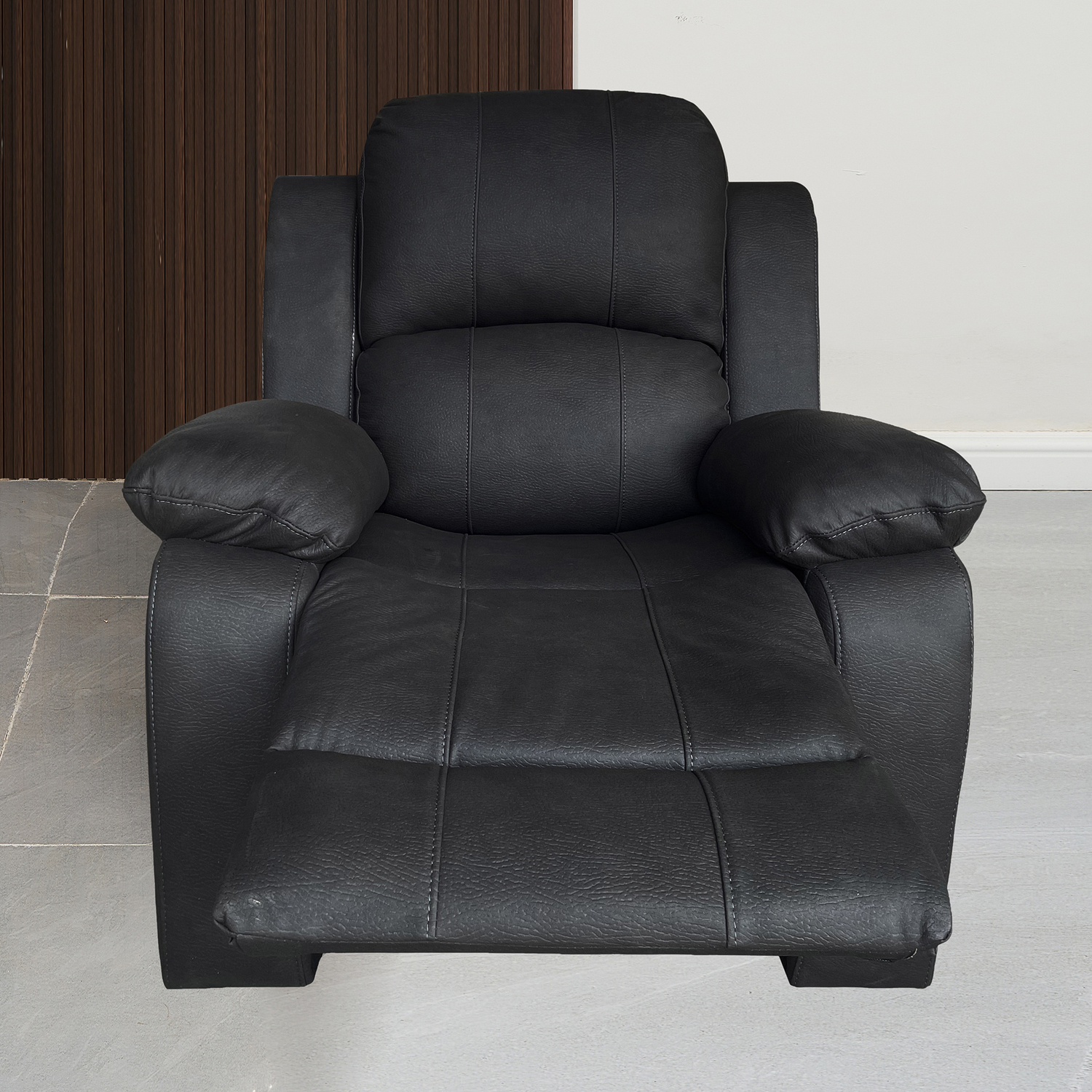 Black Riego Manual Recliner Armchair