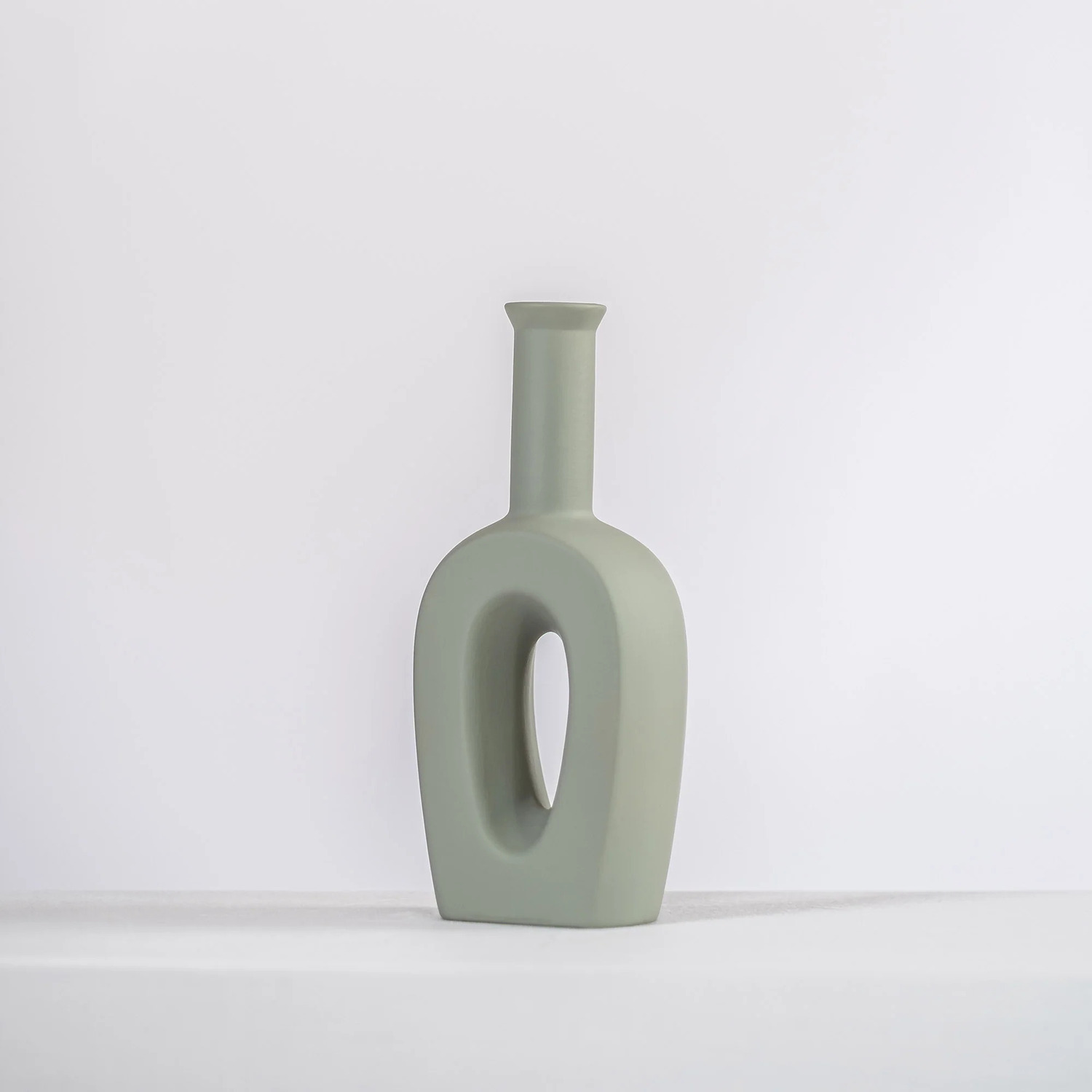 Tulip-Ceramic-Vase