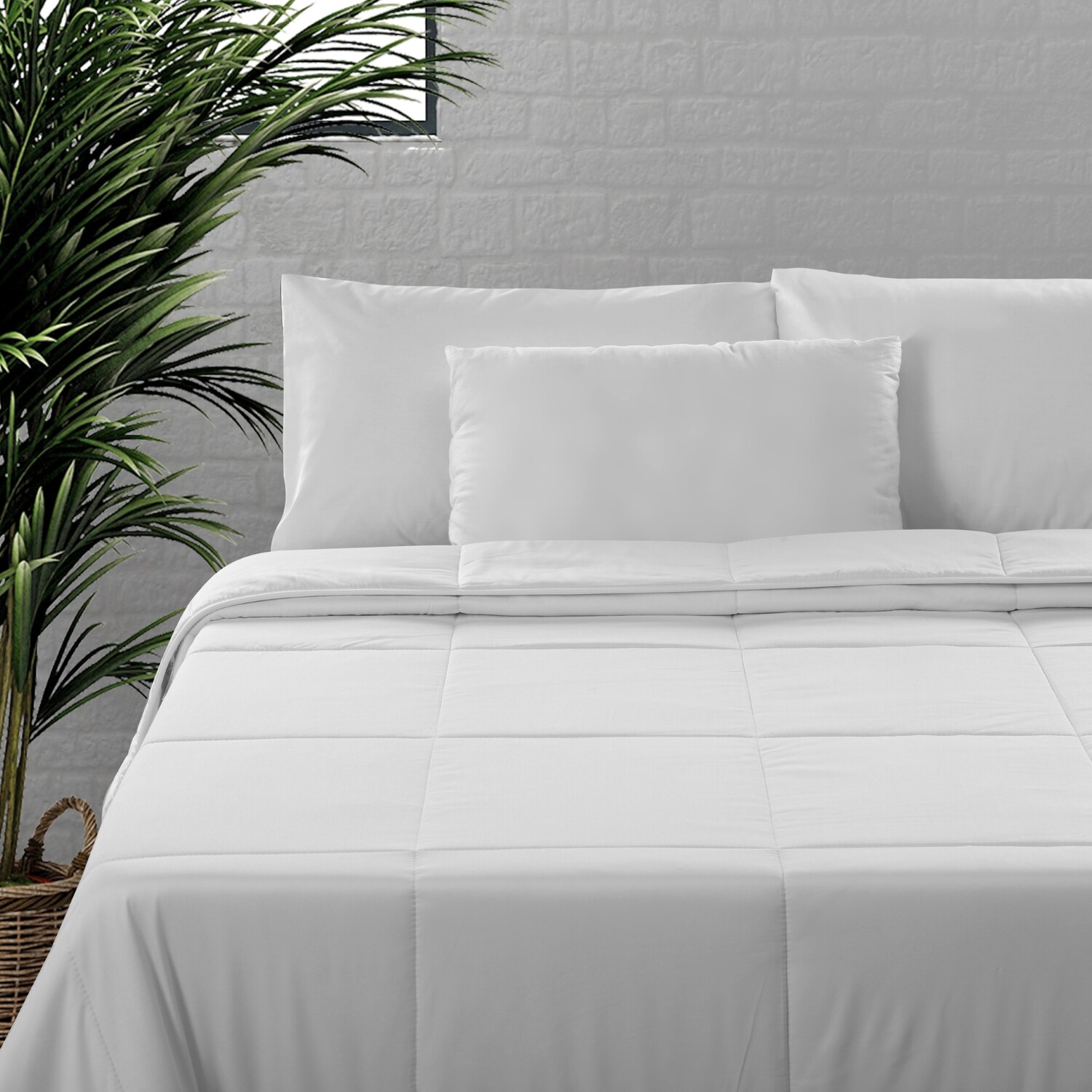 White Spring Bamboo Quilt