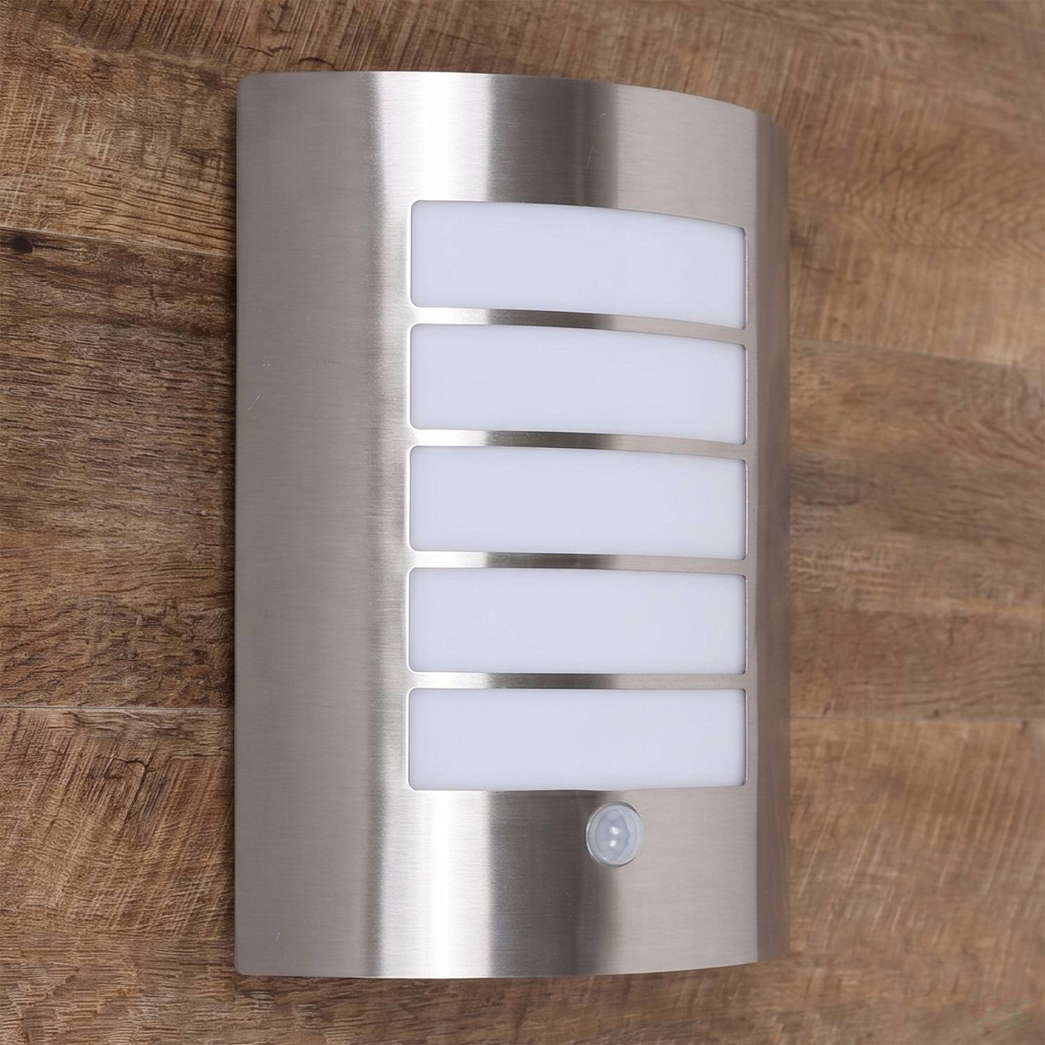 Castellana Sensored Outdoor Wall Light