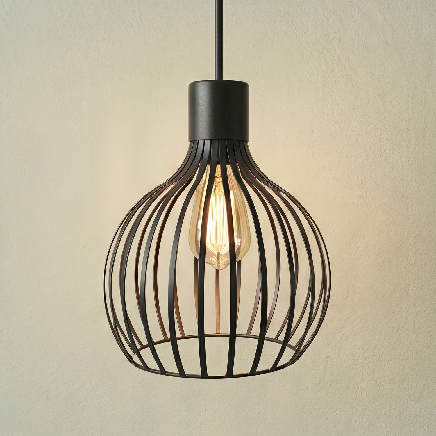 Hugo Pendant Light
