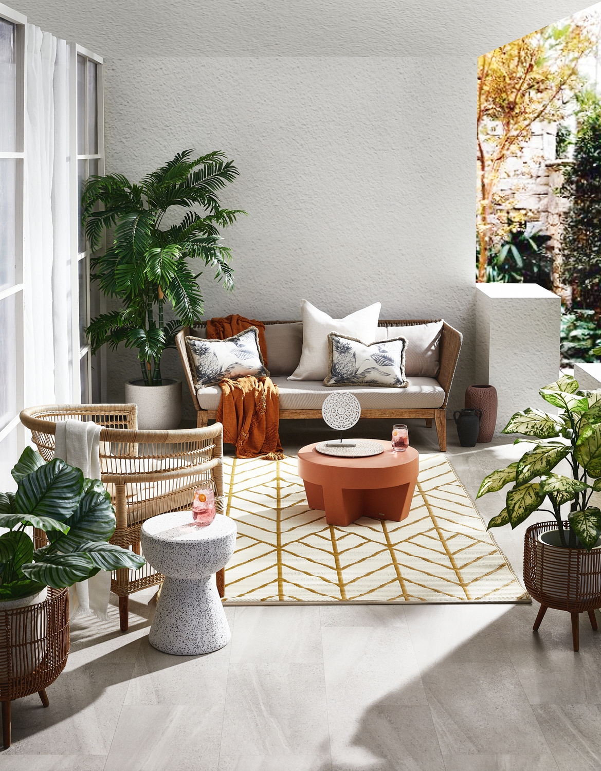 Gold-and-Cream-Reversible-Outdoor-Rug