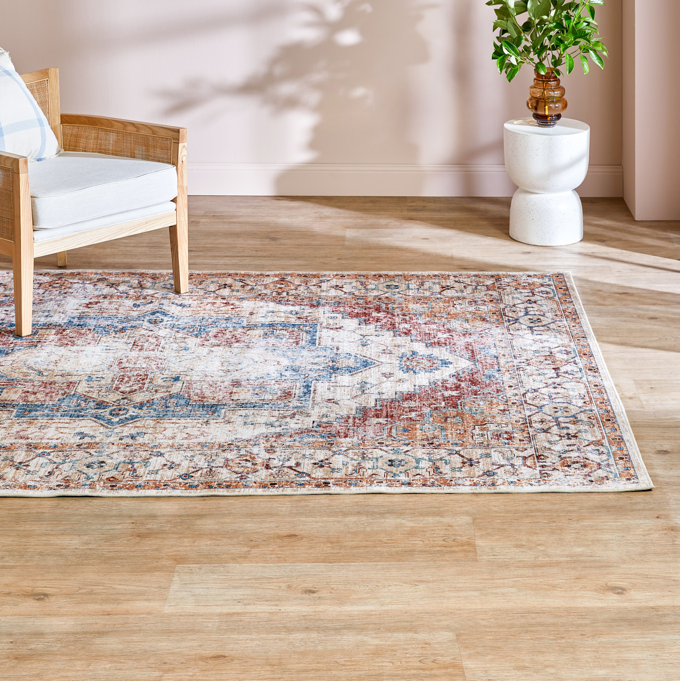 Multi-Coloured-Maja-Vintage-Style-Area-Rug-SUNMAJA00