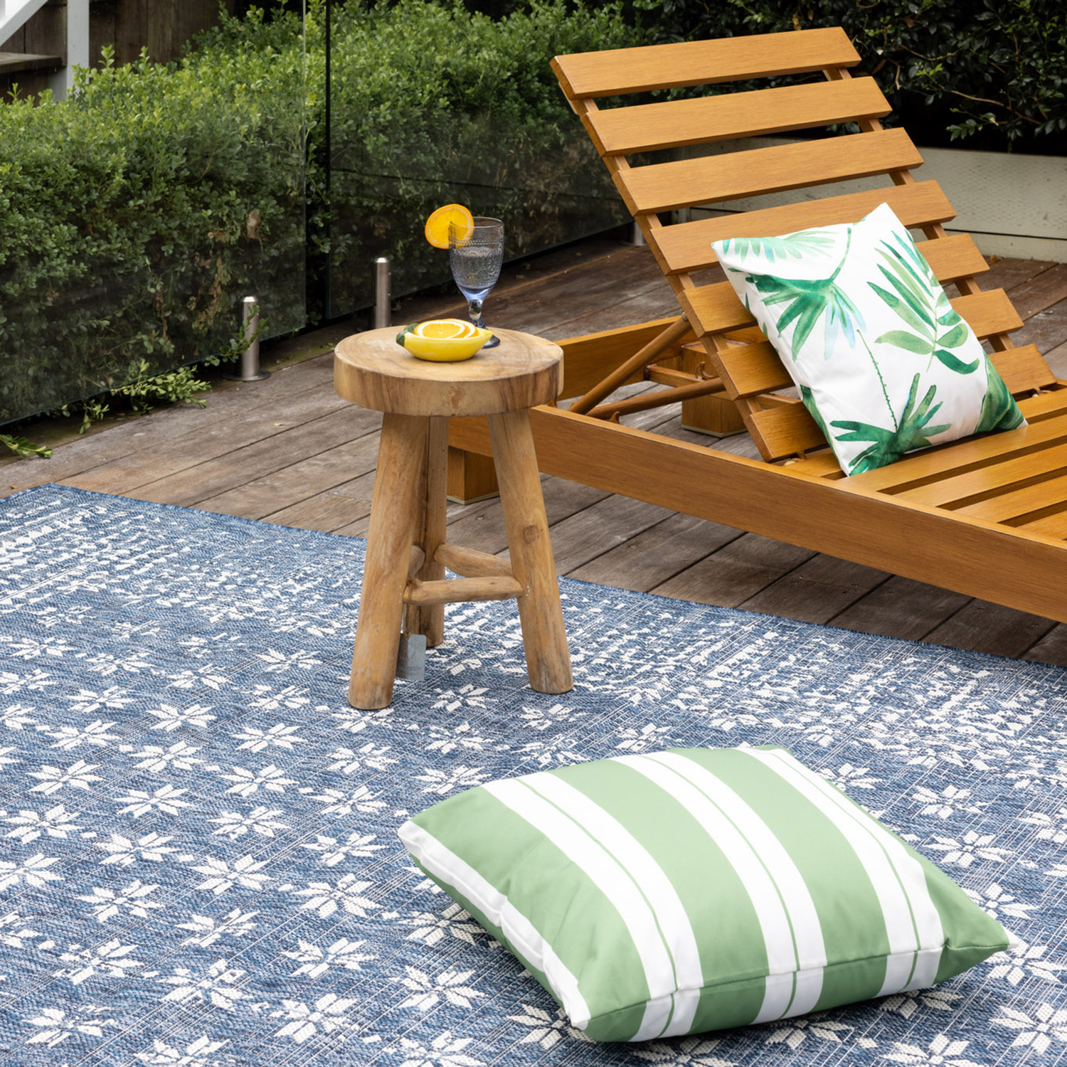 Pearl-Blue-Floral-Power-Loomed-Indoor-Outdoor-Rug