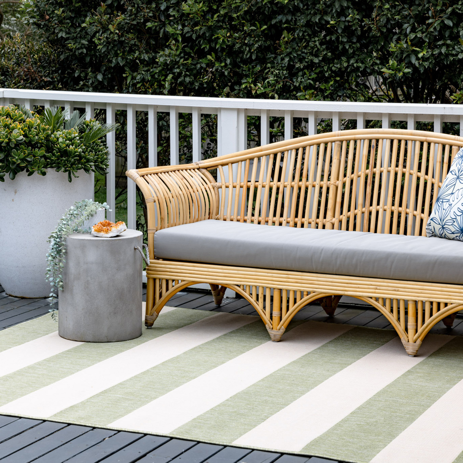 Lime-Nyoma-Nikephor-Power-Loomed-Outdoor-Rug