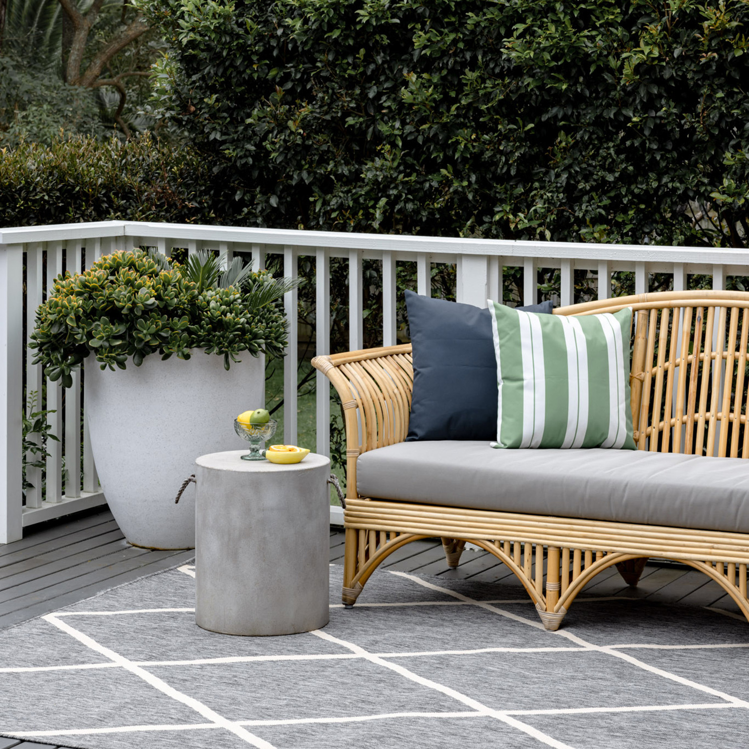 Grey-Tucson-Power-Loomed-Indoor-and-Outdoor-Rug