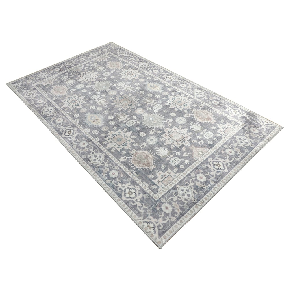 An Power-Loomed Rug
