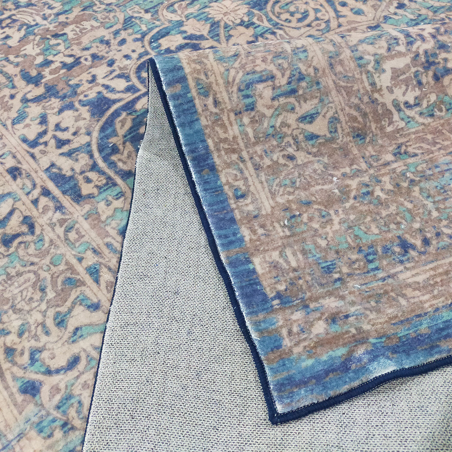 Reyna Power-Loomed Machine Washable Rug
