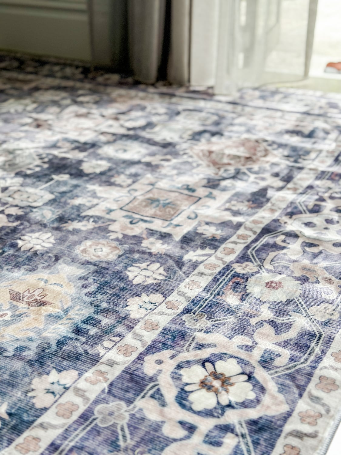 Anna-Machine-Washable-Rug