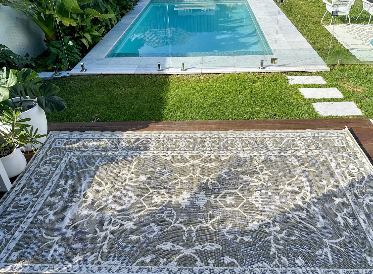 Beige-Laika-Reversible-Outdoor-Rug