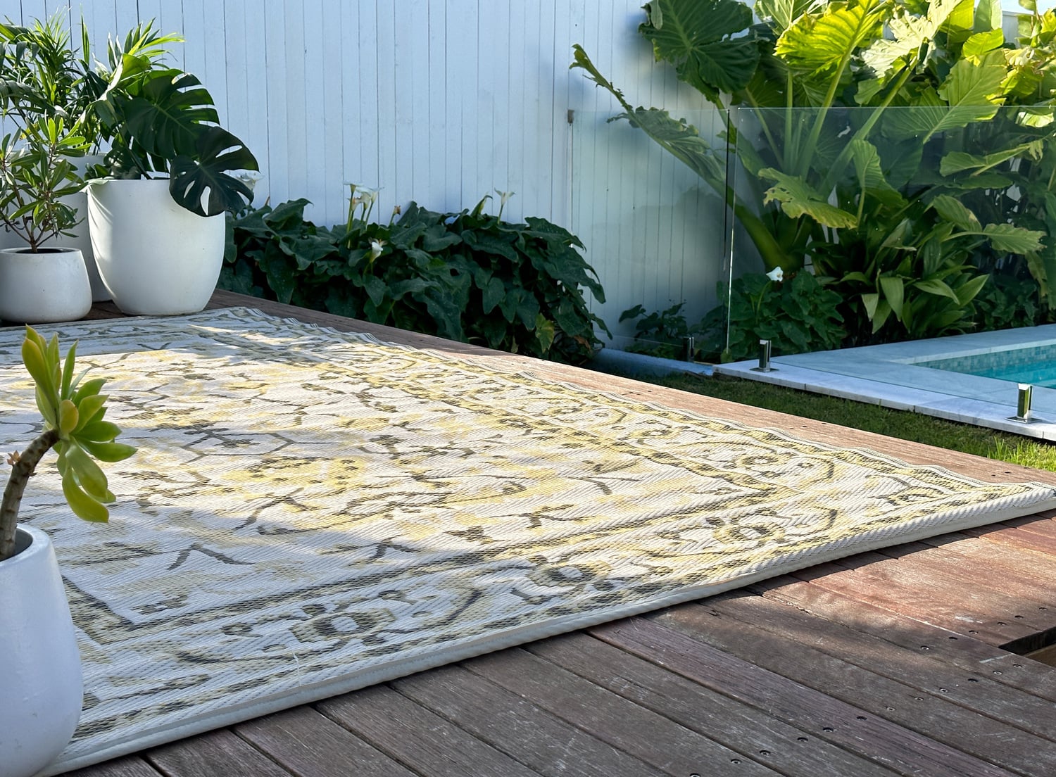 Beige-Laika-Reversible-Outdoor-Rug