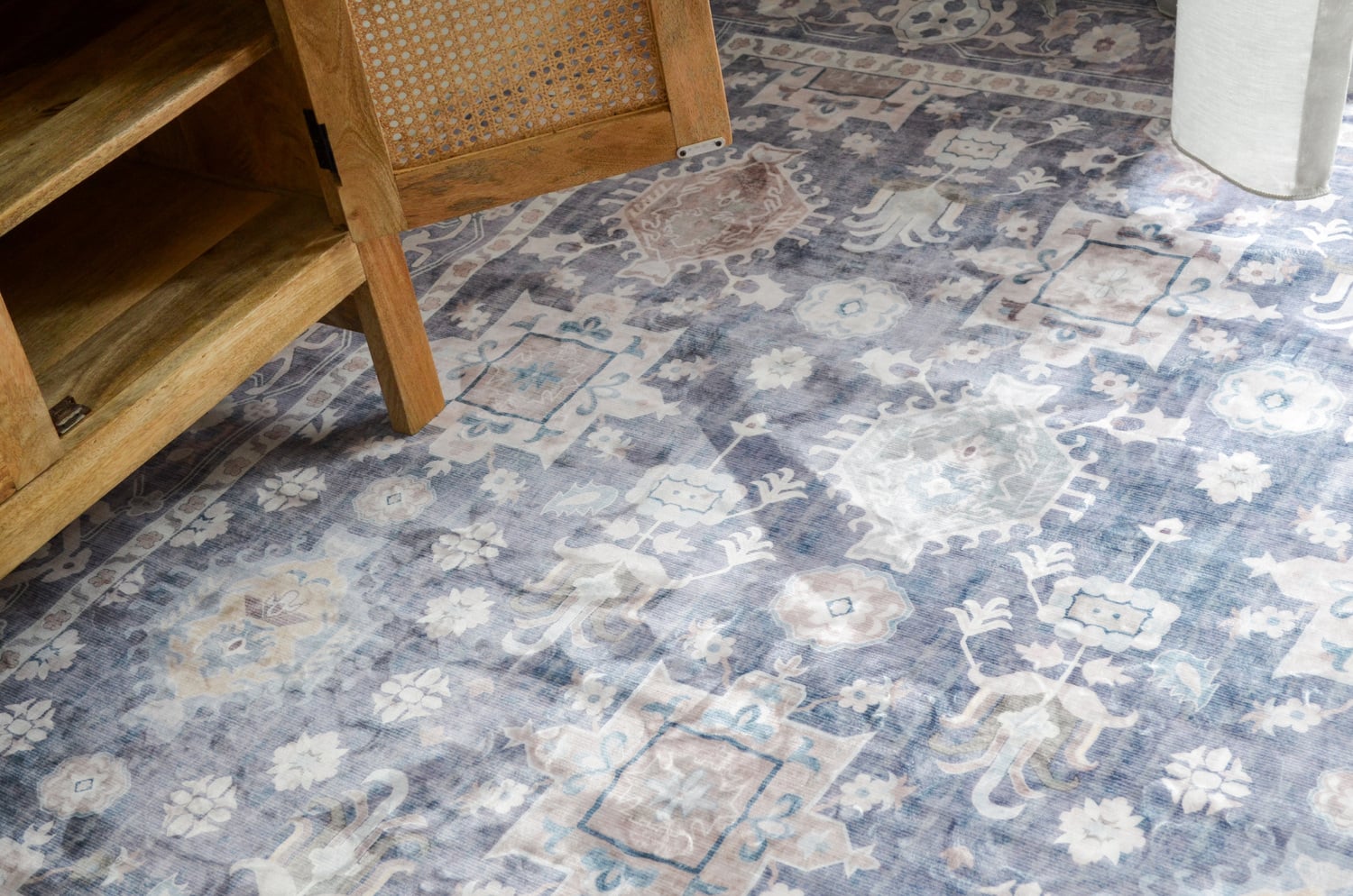 Anna-Machine-Washable-Rug