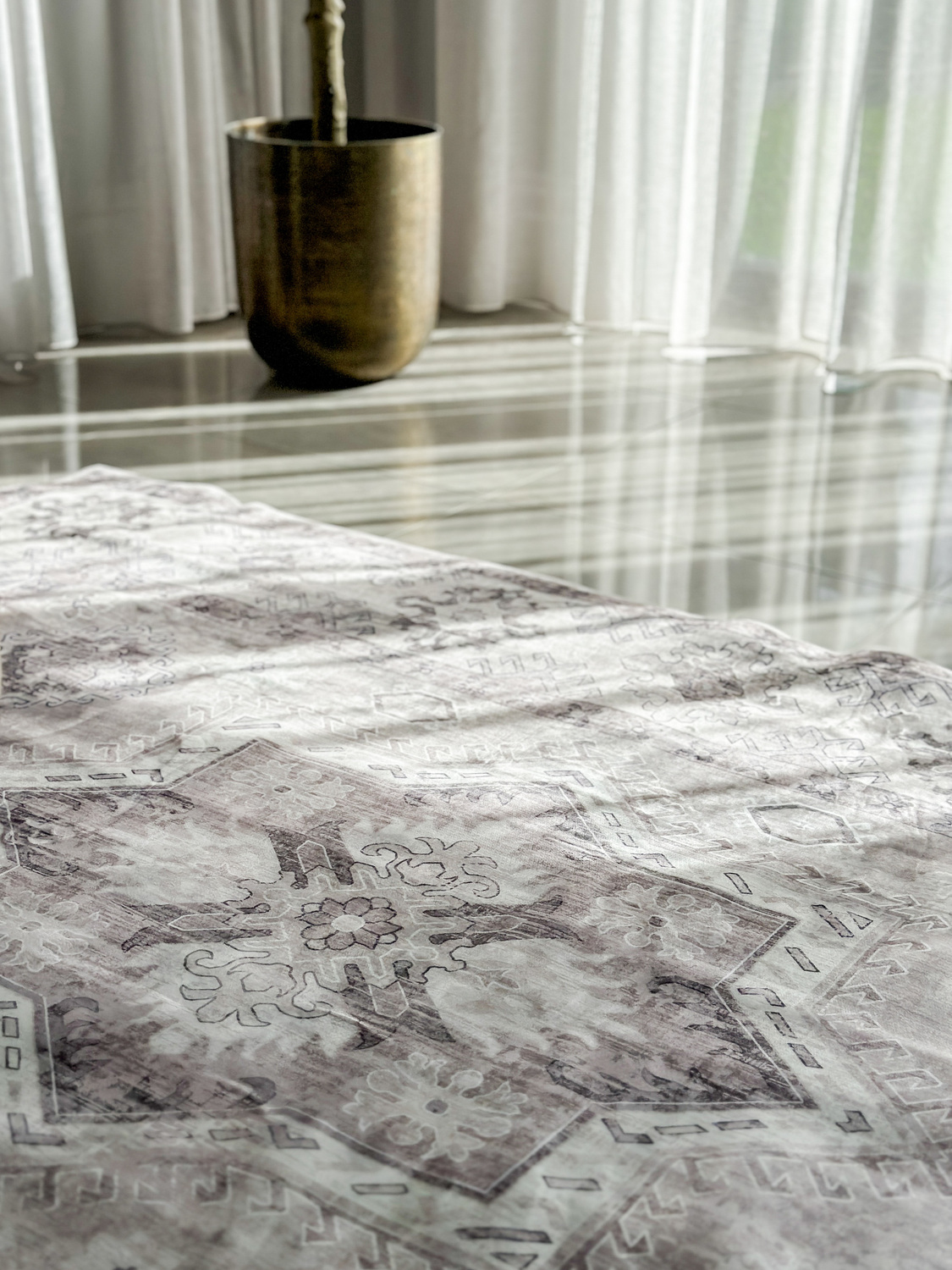 Kanchan-Machine-Washable-Rug