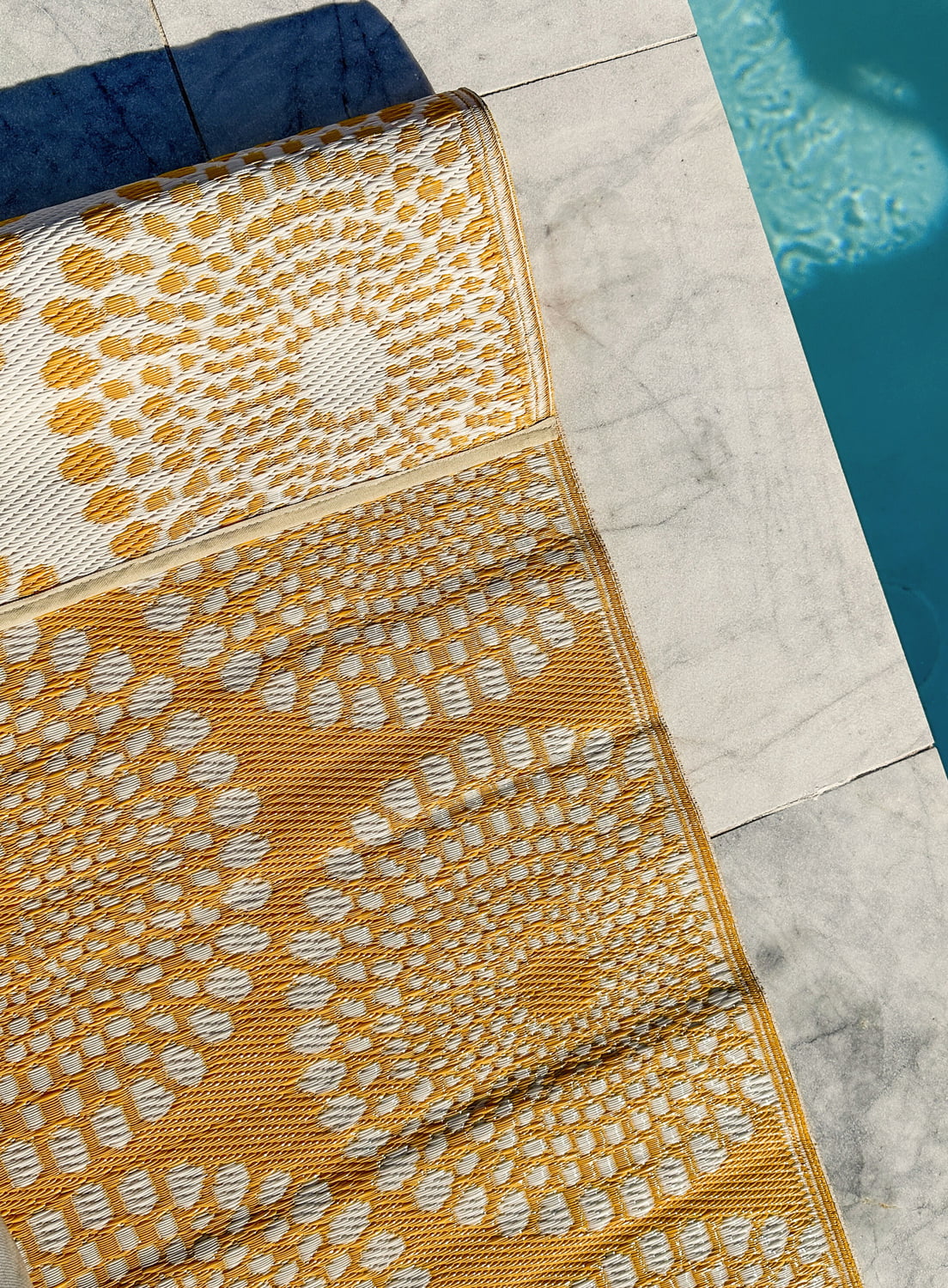 Empress-Reversible-Outdoor-Rug