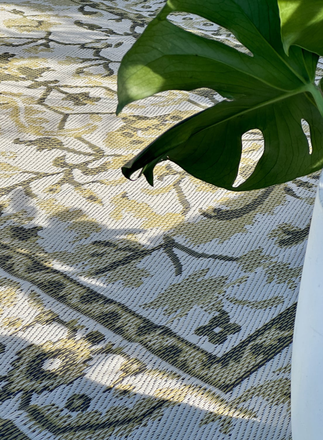 Beige-Laika-Reversible-Outdoor-Rug