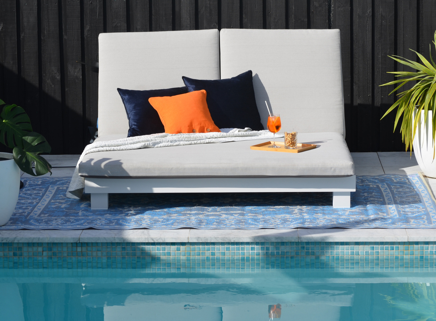 Blue-Laika-Reversible-Outdoor-Rug