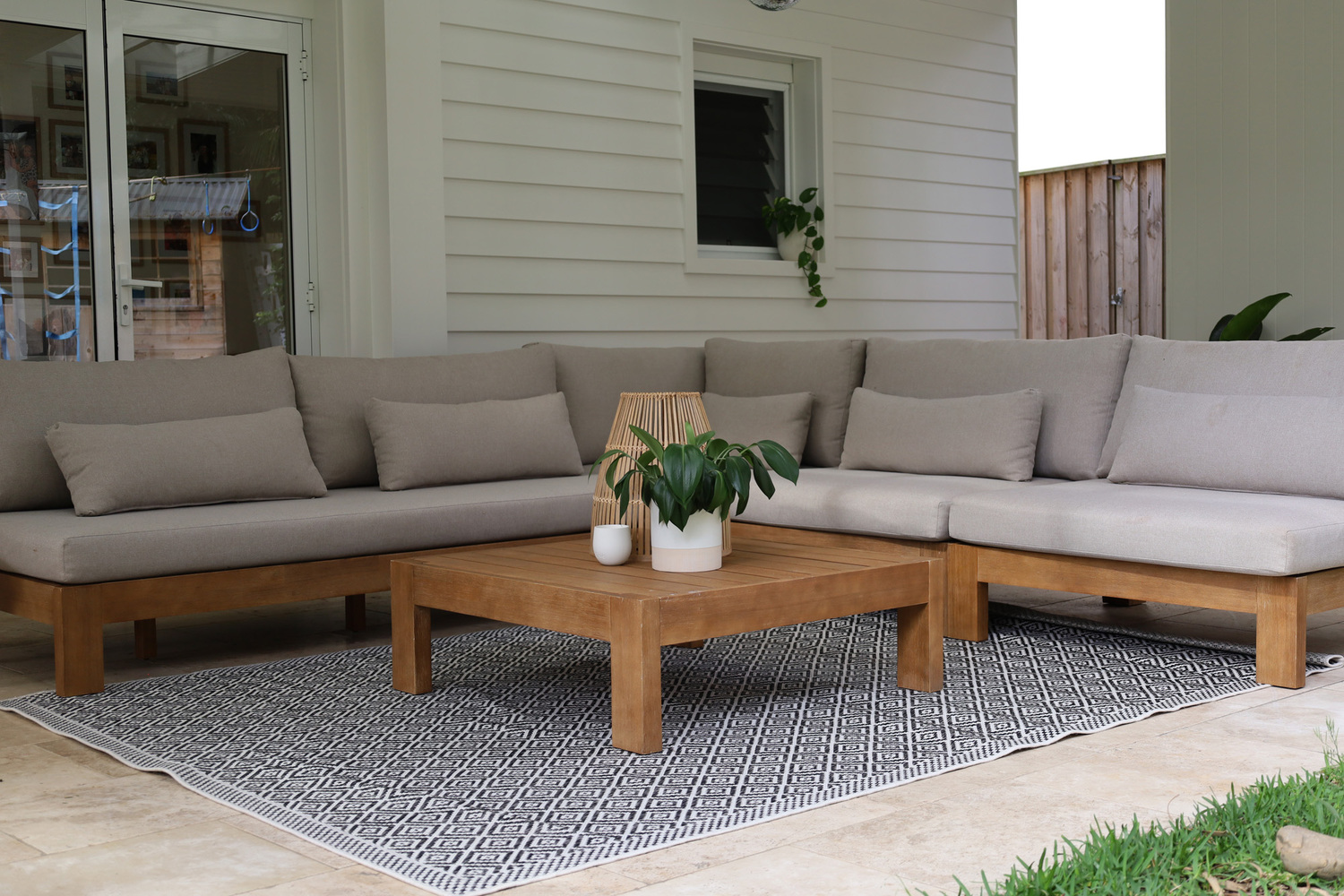 Moti-Power-Loomed-Indoor-and-Outdoor-Rug