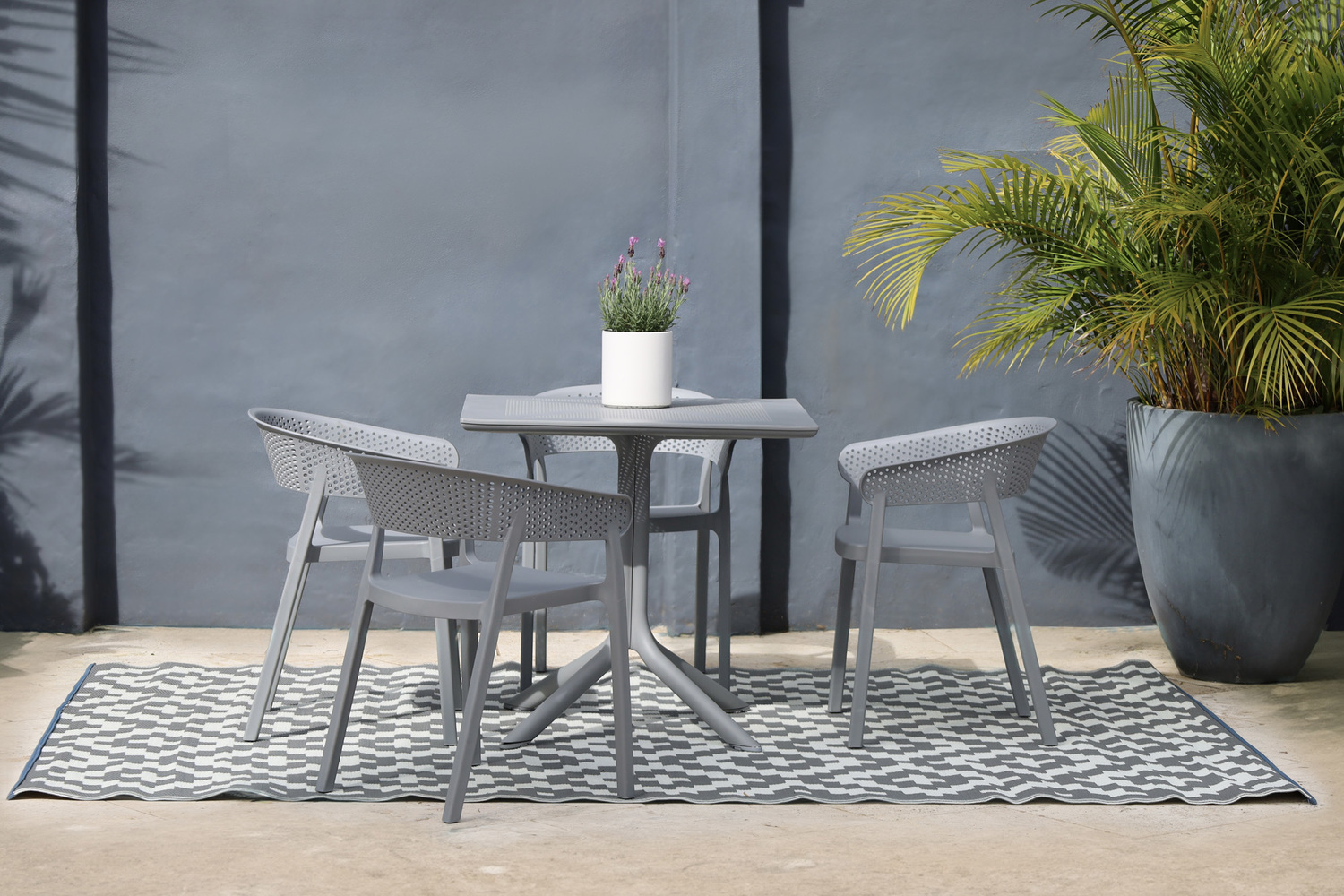 Grey-and-White-Aztec-Style-Outdoor-Rug-PLRAZTGRY
