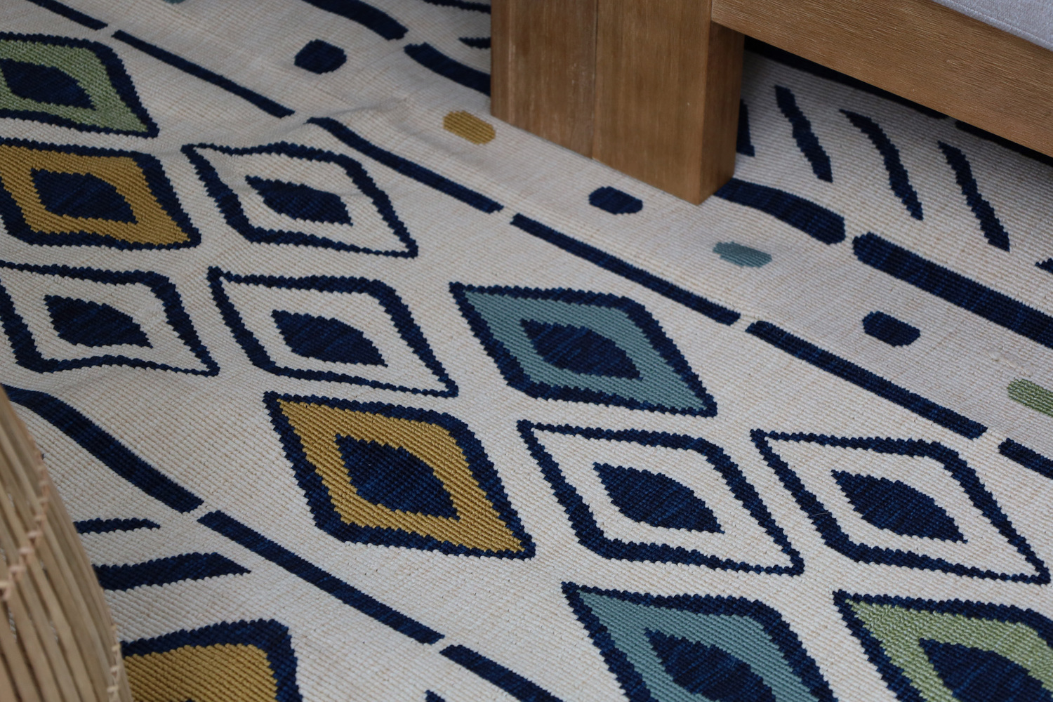 Mendoza-Veranda-Rug