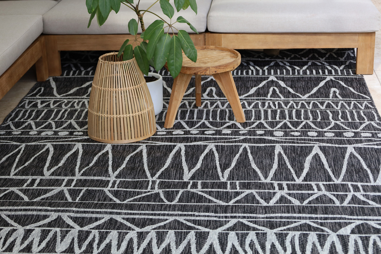 Perla-Power-Loomed-Indoor-and-Outdoor-Rug
