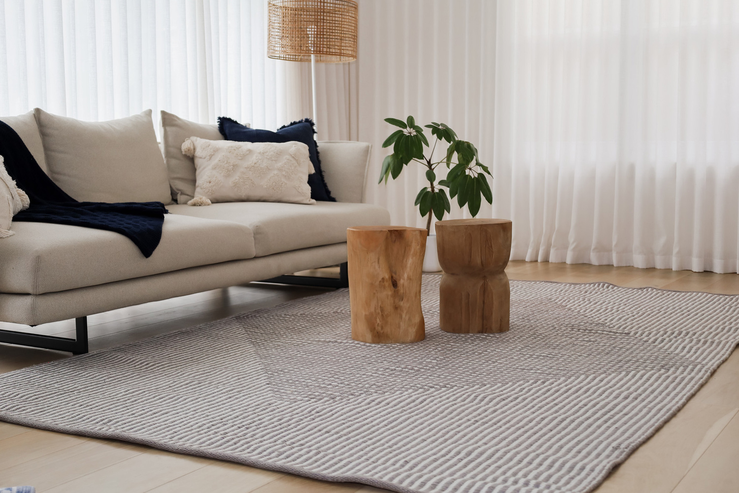Denver-Hand-Crafted-Indoor-and-Outdoor-Rug