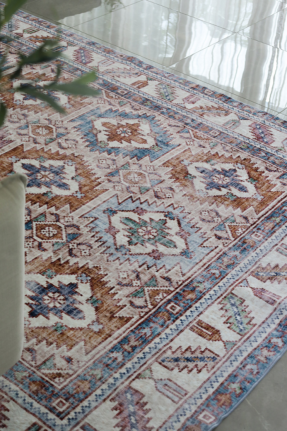 Nura-Machine-Washable-Rug