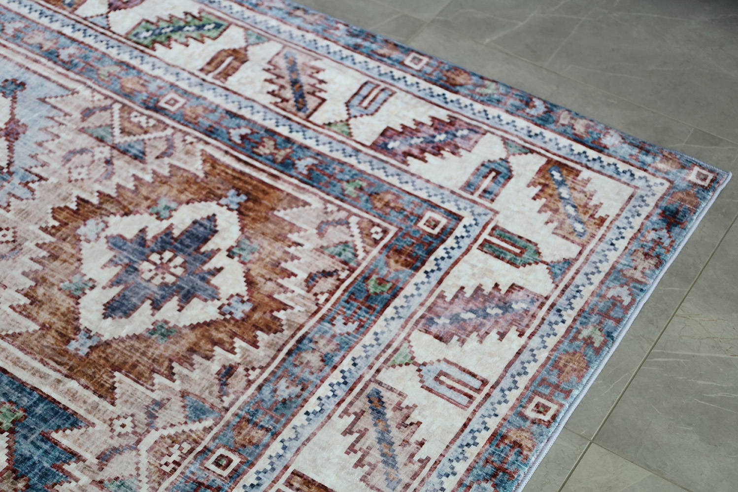 Nura-Machine-Washable-Rug