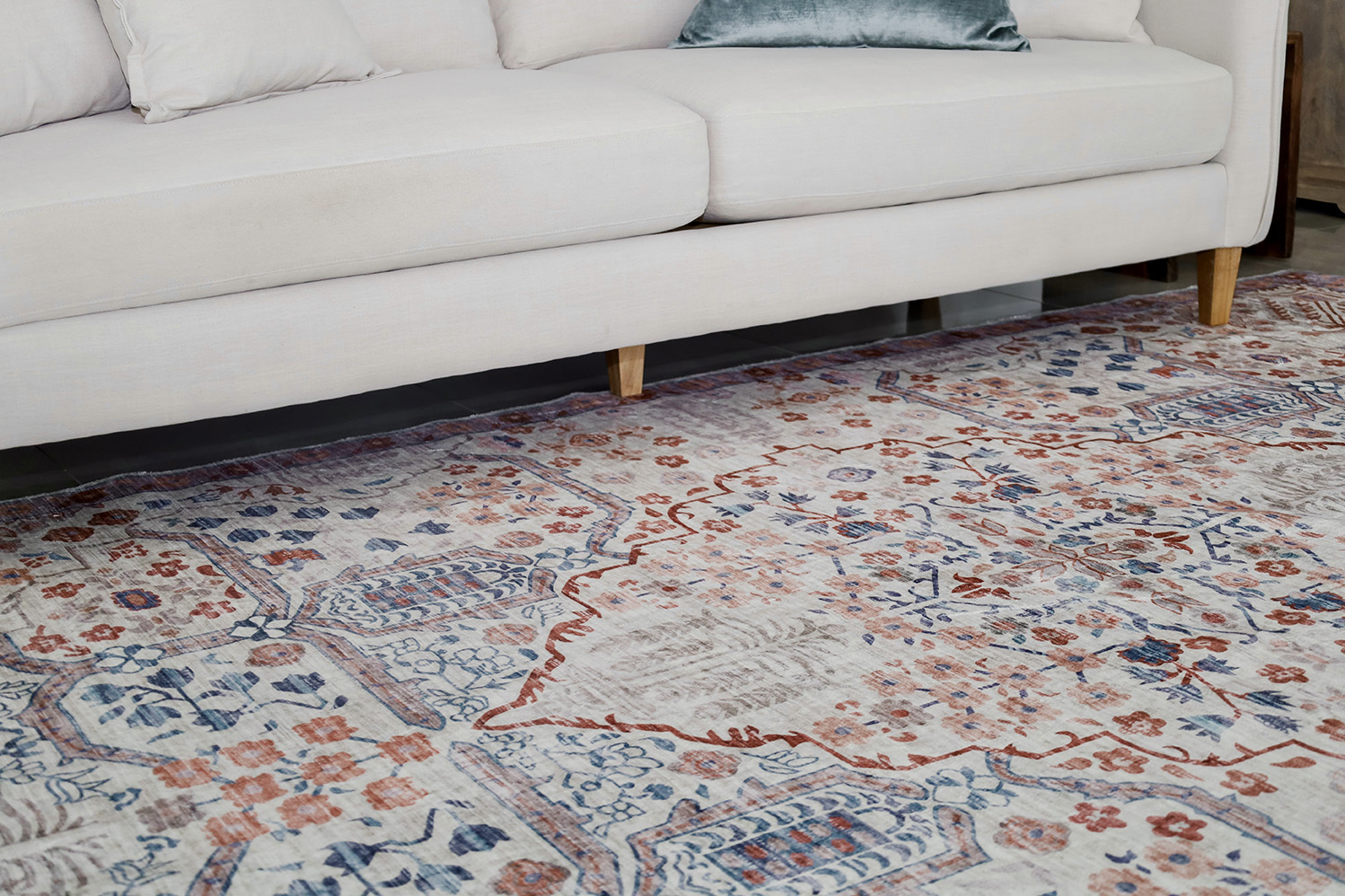 Amani-Machine-Washable-Rug