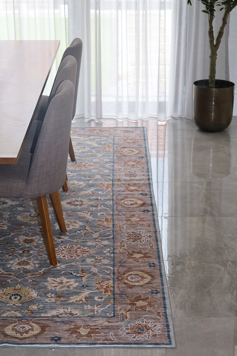 Ghadir-Machine-Washable-Rug