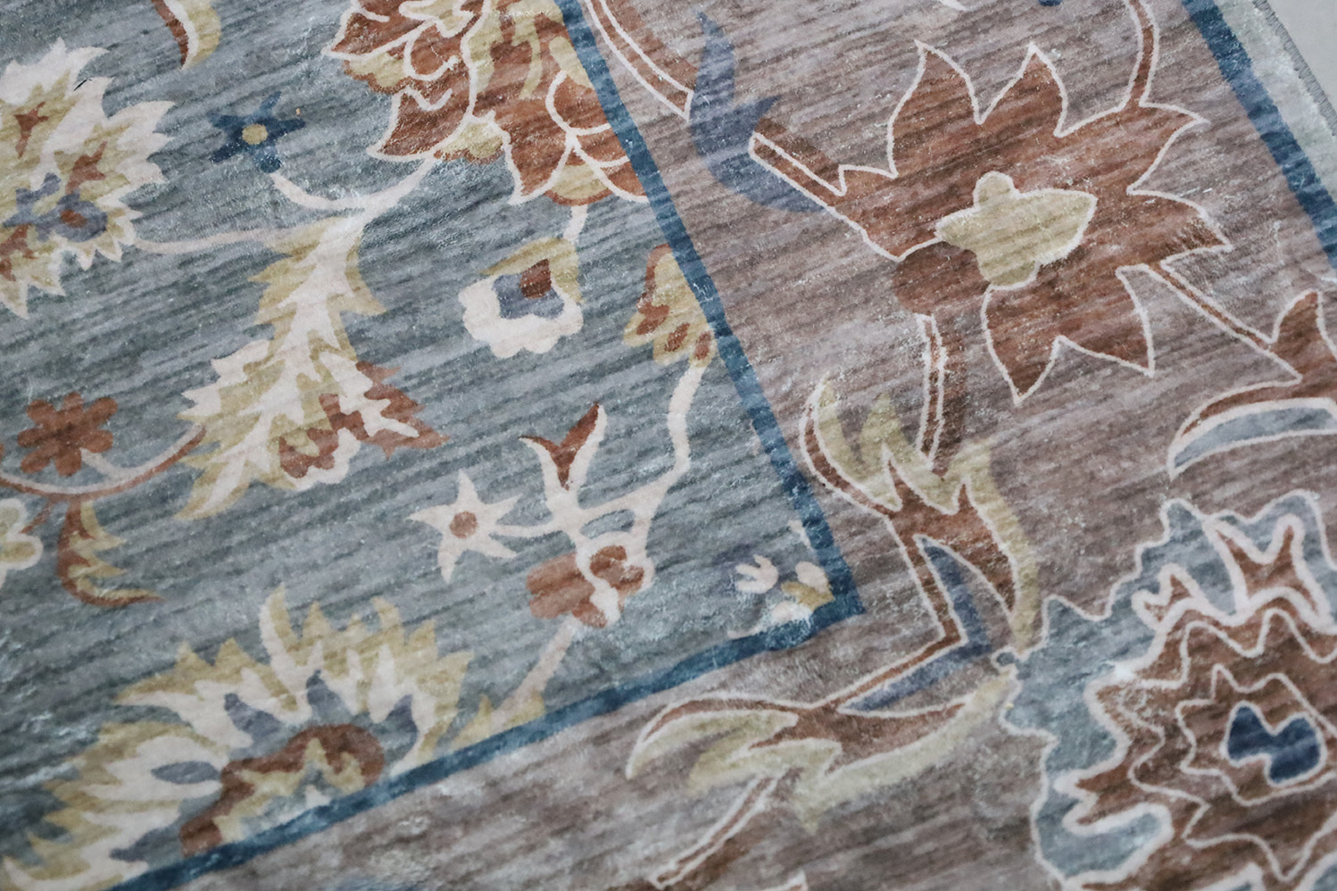 Ghadir-Machine-Washable-Rug
