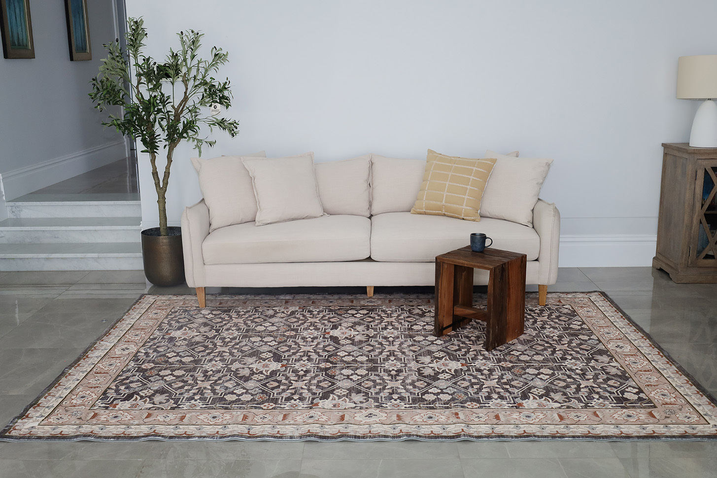 Ranya-Machine-Washable-Rug