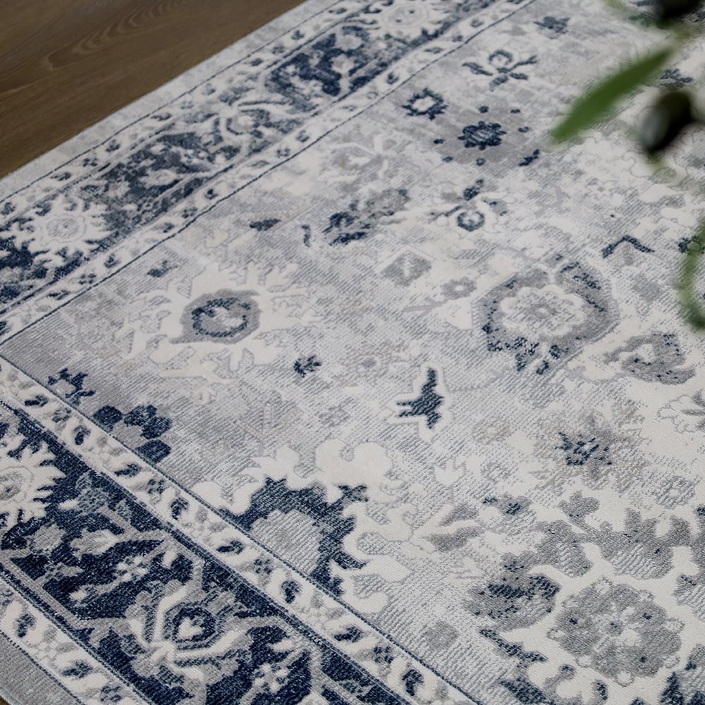 Winslow Traditional Rug