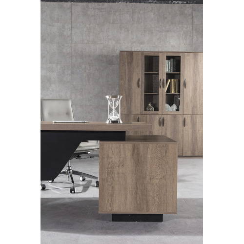 Kellen Executive Desk with Return