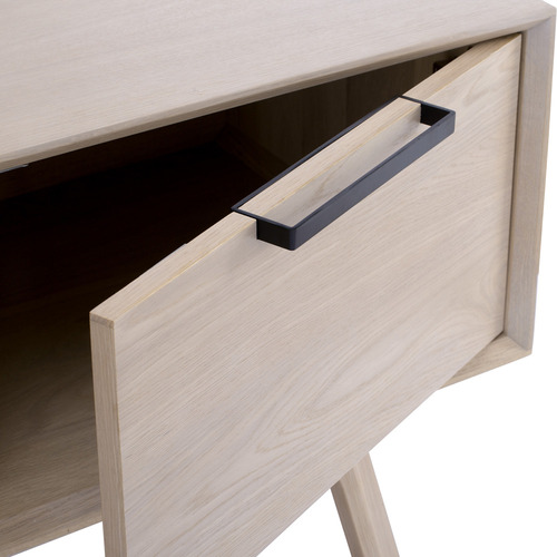 Nevin Entertainment Unit