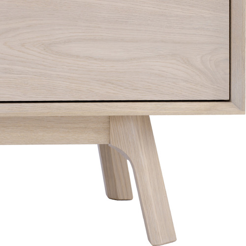 Nevin Entertainment Unit