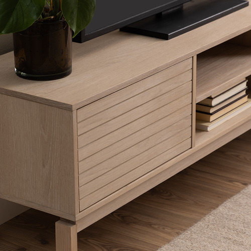 Lyndal Oak Wood Entertainment Unit