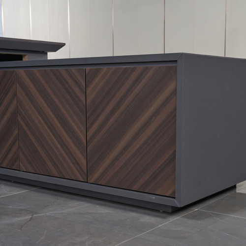 Tamarah Executive Desk with Return