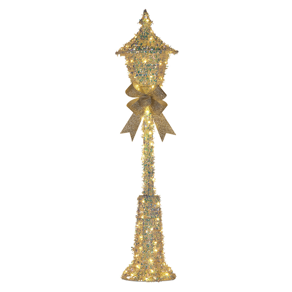 Darien LED Christmas Lamp Post