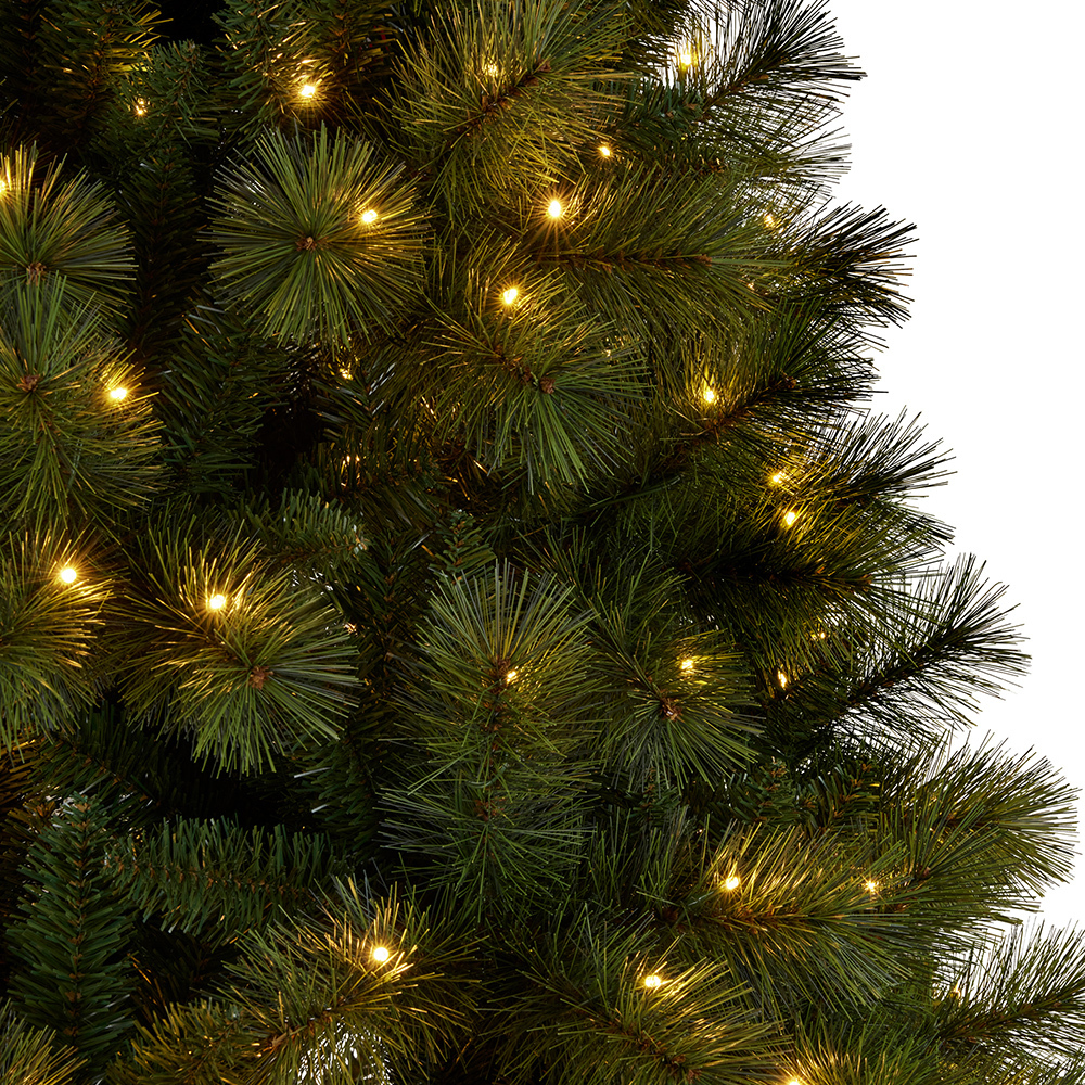 Corinth Grand Sierra LED Christmas Tree